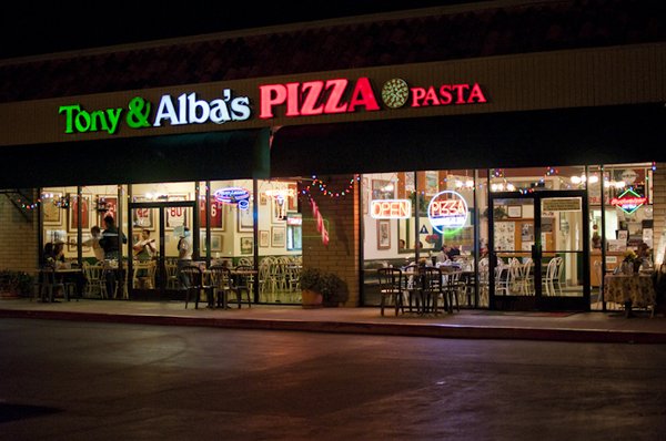 Tony & Alba's Pizza & Pasta